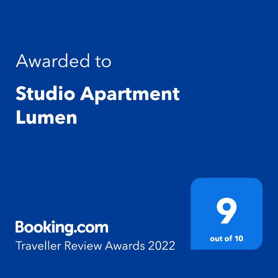 Lumen * Pula